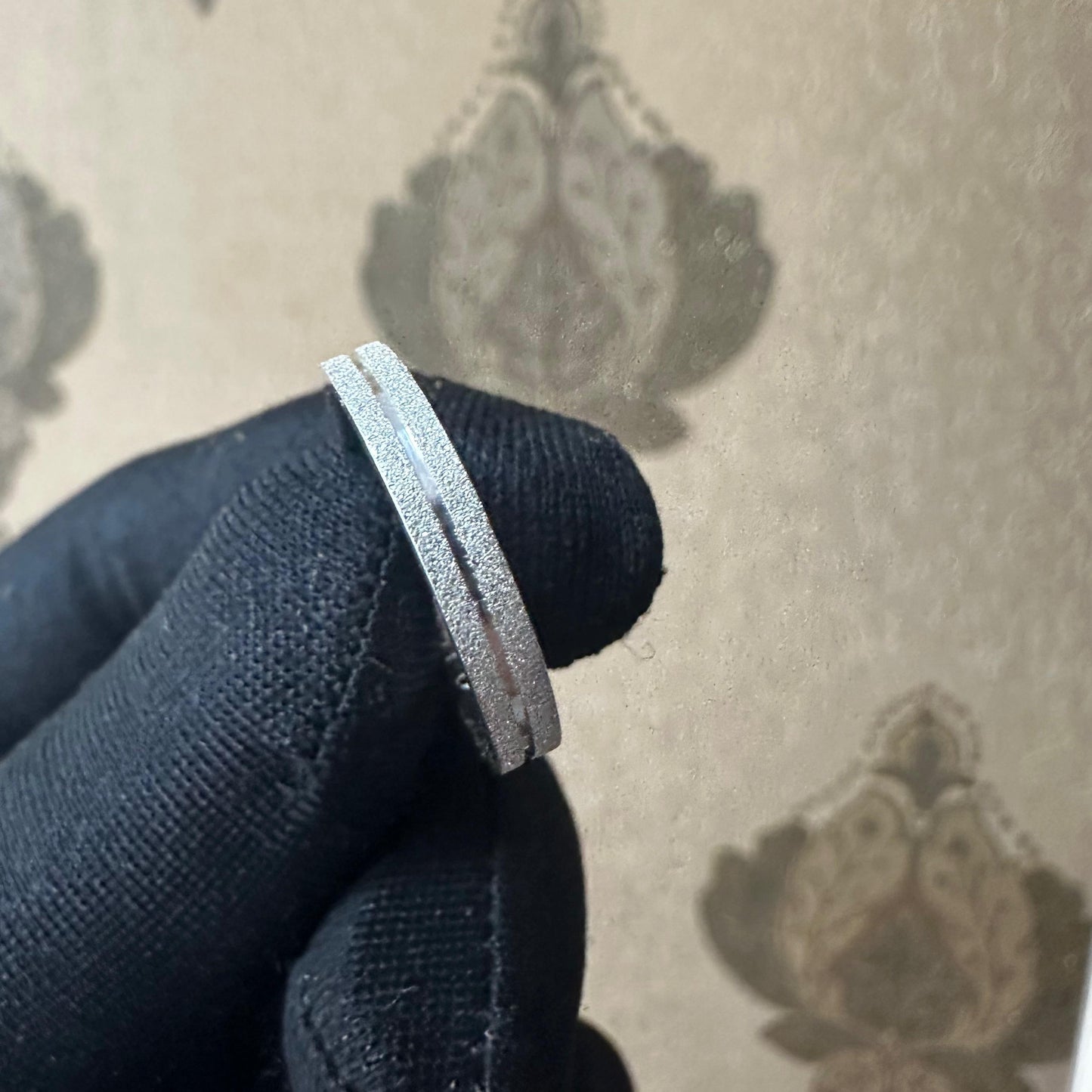 Aliança de prata 3mm com friso e acabamento diamantado